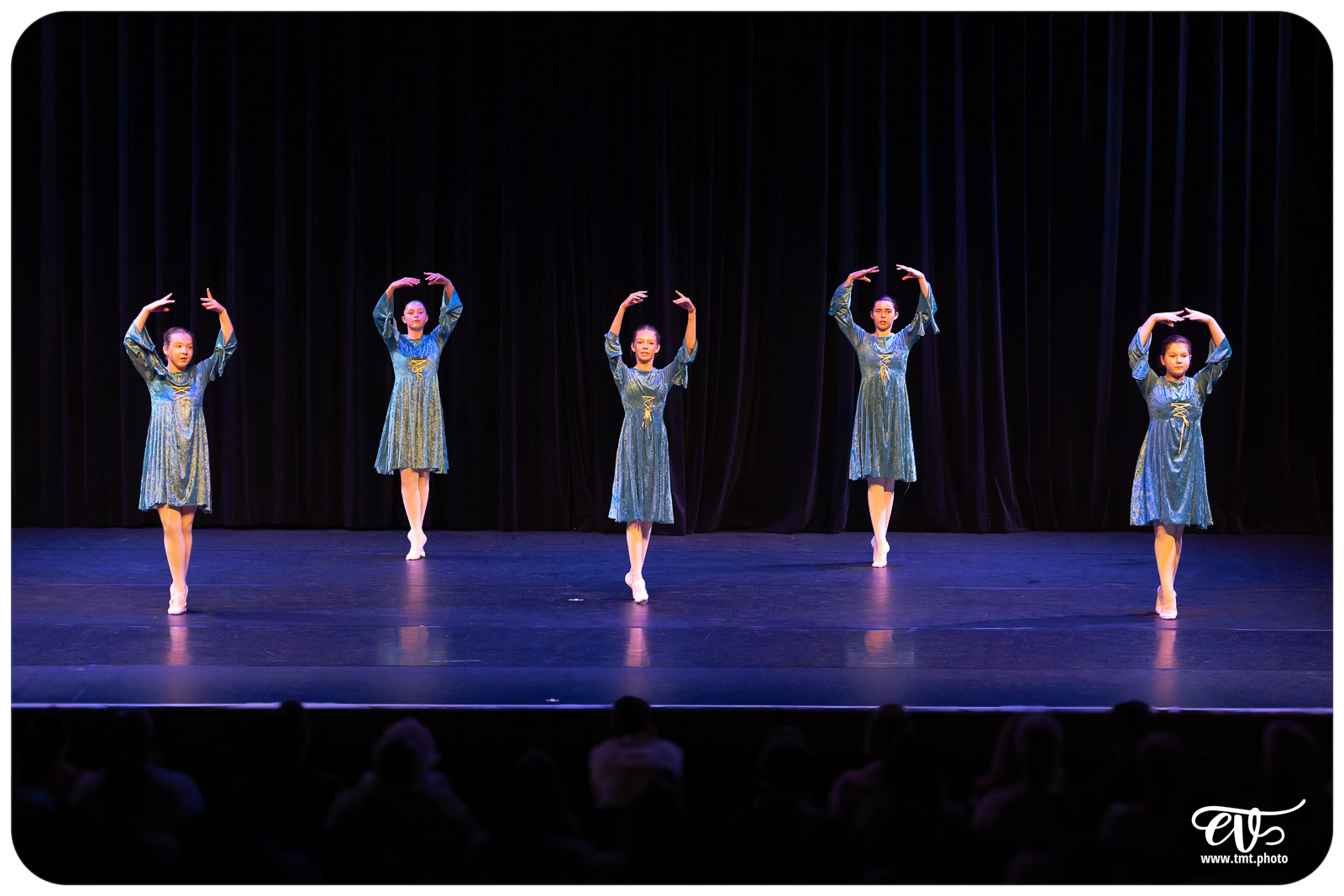 ECOLE DE DANSE CÉCILE ADAMOW
